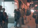 TMLMTBGB: Line of young people goes around the corner. (click to zoom)