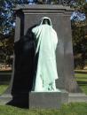 Graceland Cemetery: Spooky hooded figure. (click to zoom)