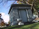 Graceland Cemetery: Mausoleum. Kubel. (click to zoom)