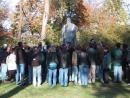 Graceland Cemetery: Tour group. (click to zoom)