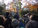 Graceland Cemetery: Tour group. (click to zoom)