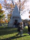Graceland Cemetery: Pyramid. Schoenhofen. (click to zoom)