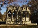 Graceland Cemetery: Gazebo. (click to zoom)