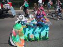 Vernon Hills Independence Day Parade: Clown. (click to zoom)