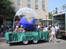 Evanston Independence Day parade: Bahai faith. (click to zoom)