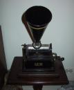 Victrola. (click to zoom)