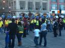 Protesters at the bankers' party at the art institute. (click to zoom)